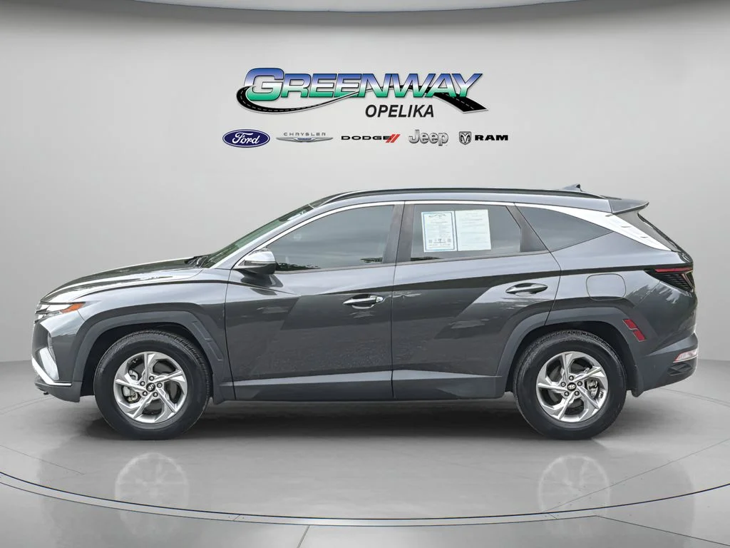Used 2022 Gray Hyundai SEL image 4