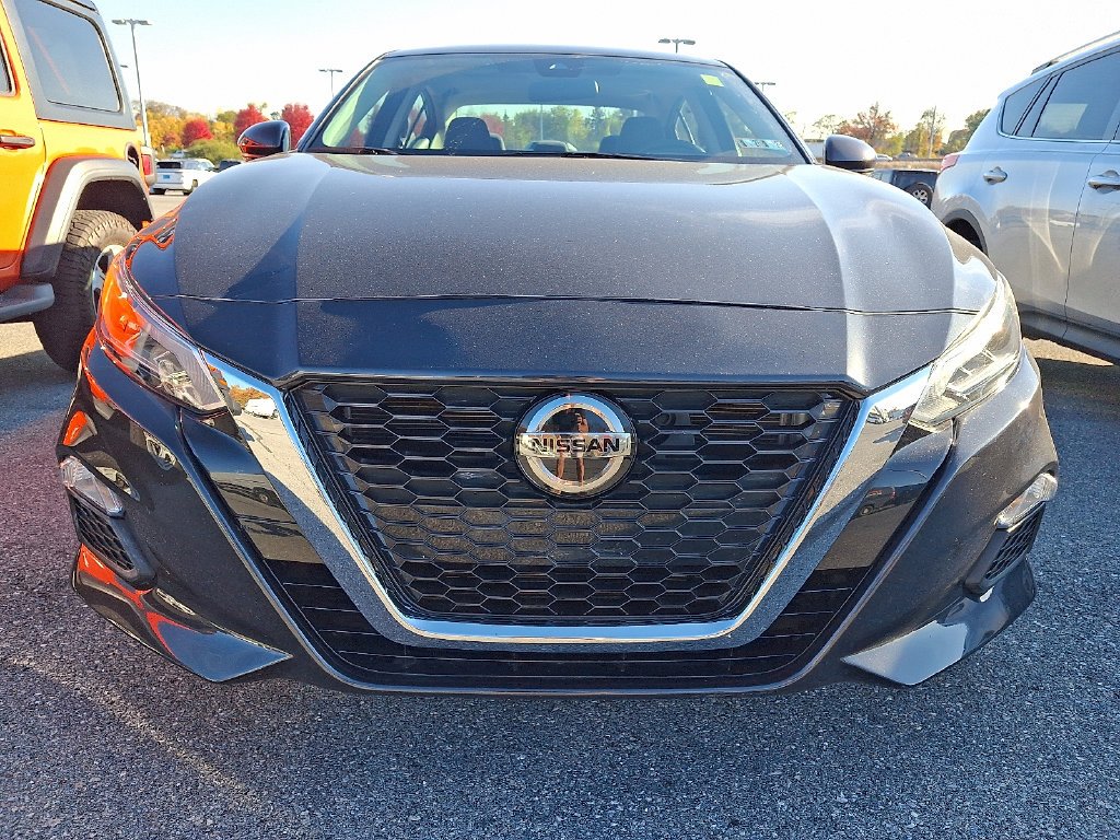 Used 2022 Blue Nissan 2.5 SV image 2