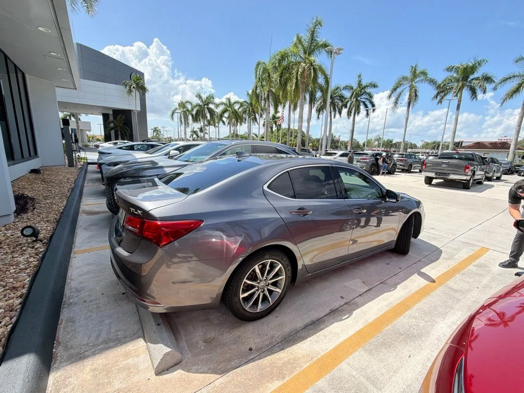 Used 2020 Modern Steel Metallic Acura 2.4L image 7