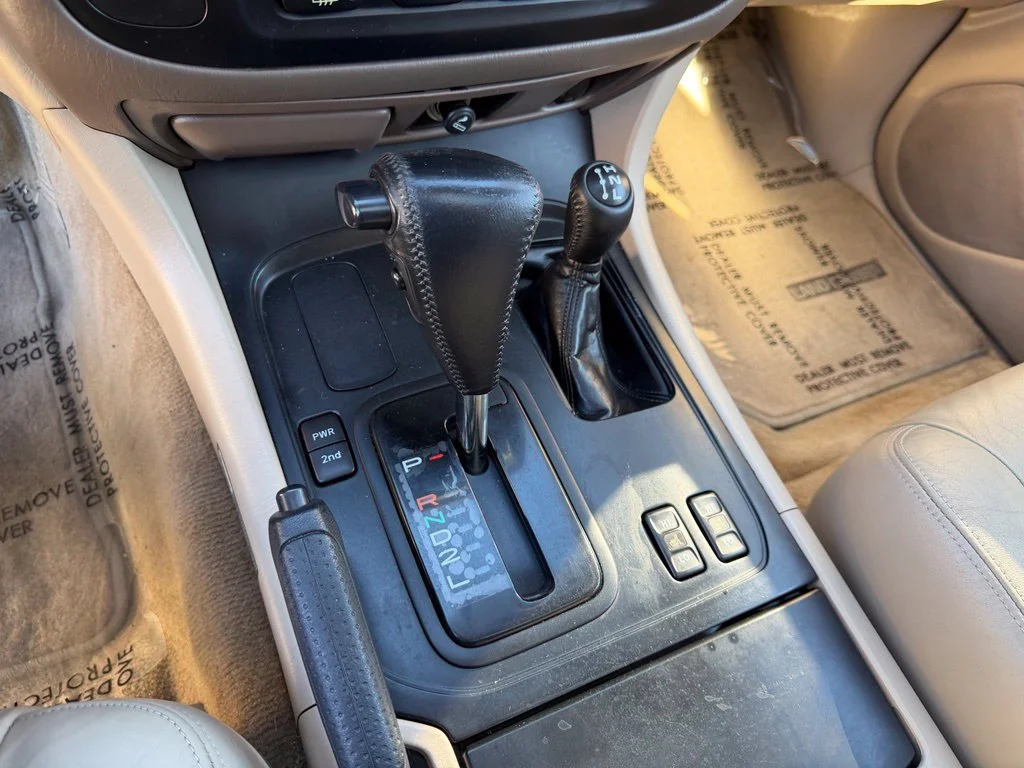 Used 2000 Black Toyota Base image 23