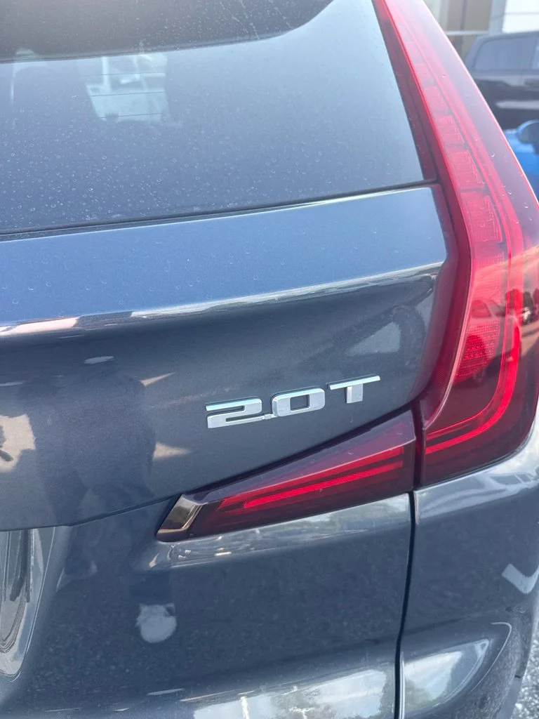 Used 2019 Gray Cadillac Premium Luxury image 7