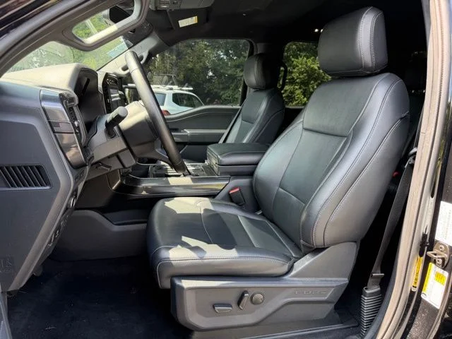 Used 2023 Black Ford XLT image 12