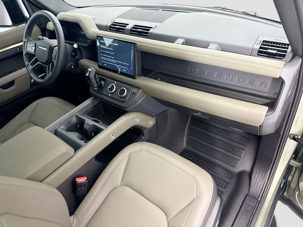 Used 2025 Pangea Green Metallic Land Rover S image 16