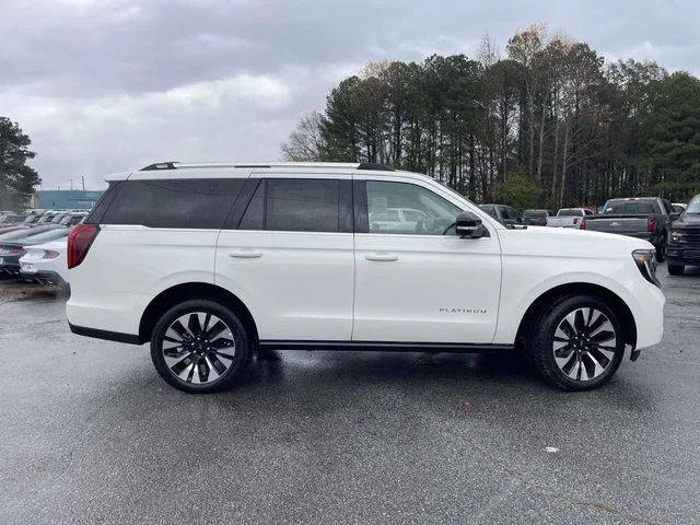 New 2025 White Ford Platinum image 2