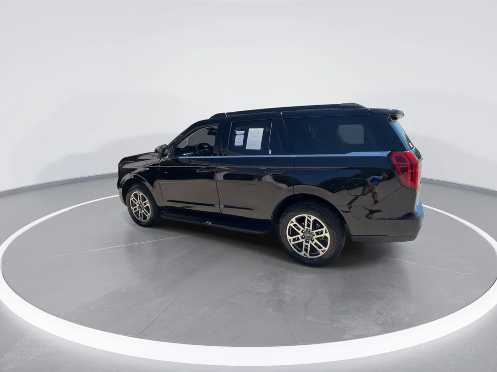 Used 2025 Black Ford Active image 6