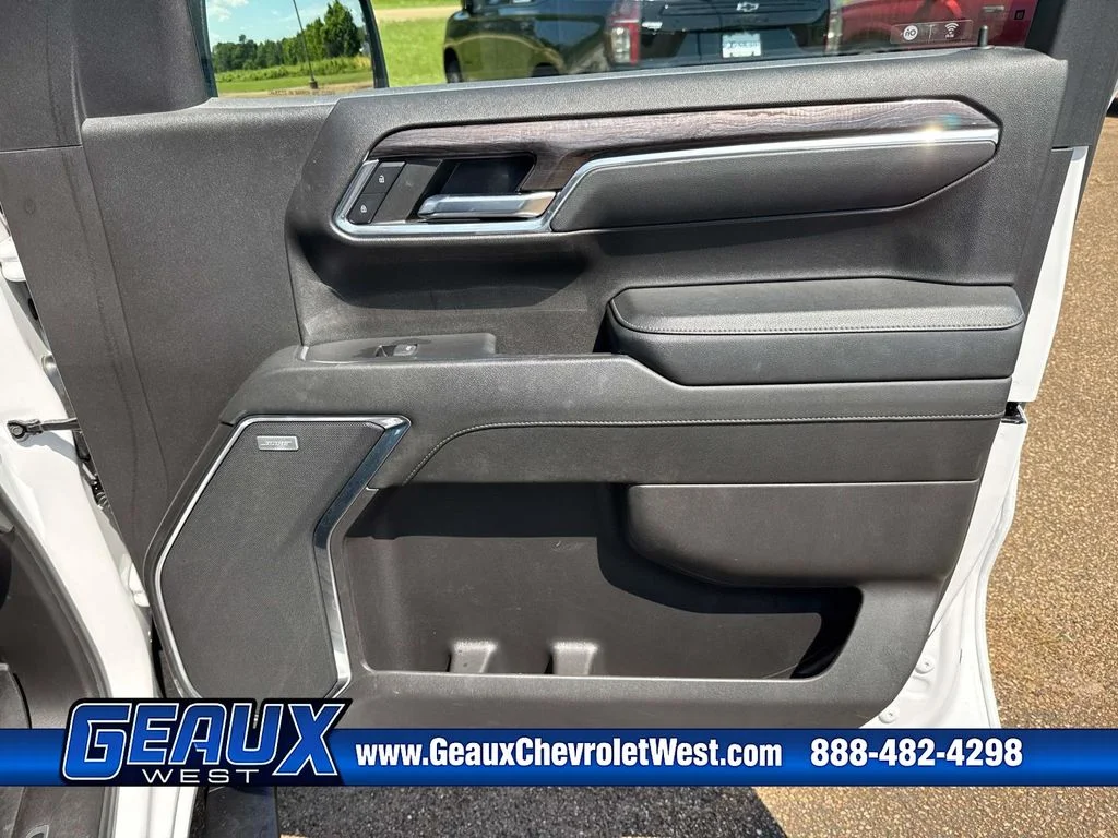 Used 2023 White Chevrolet LTZ image 25