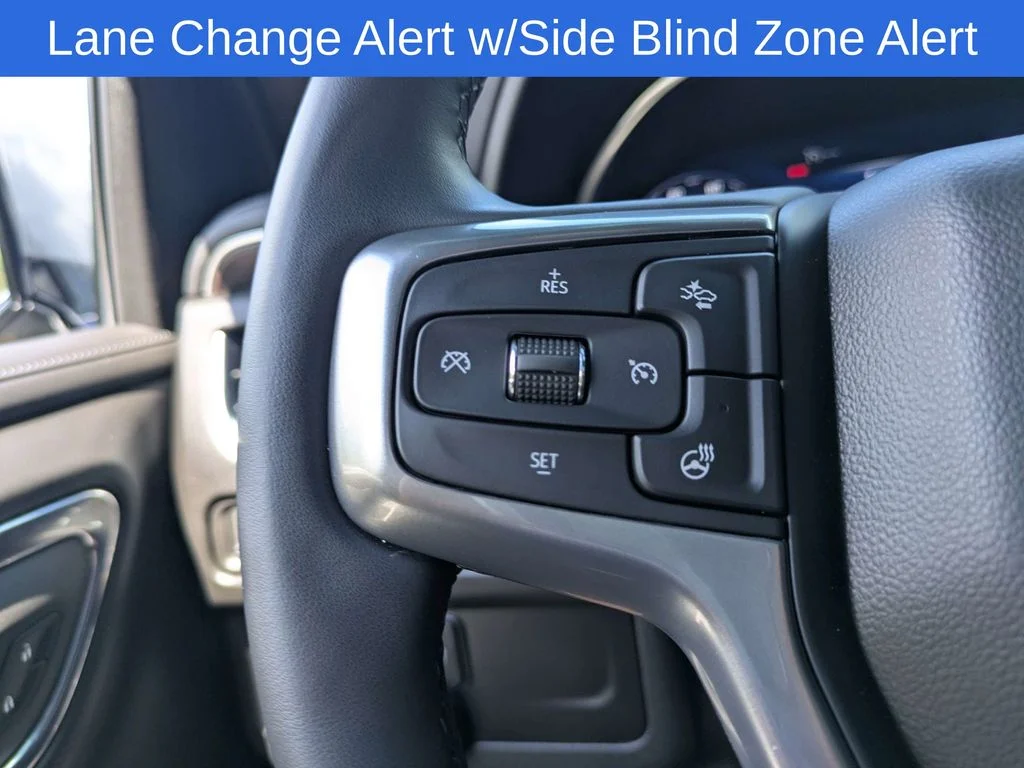 Used 2024 Gray Chevrolet Z71 image 31
