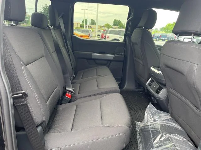 New 2026 Agate Black Metallic Ford XLT image 35