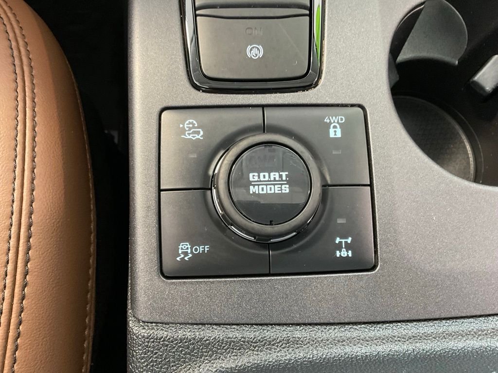Used 2021 Red Ford Badlands image 16