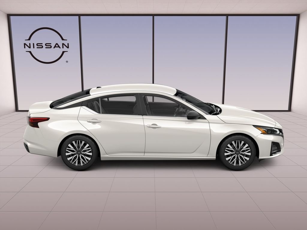 New 2026 White Nissan 2.5 SV image 4