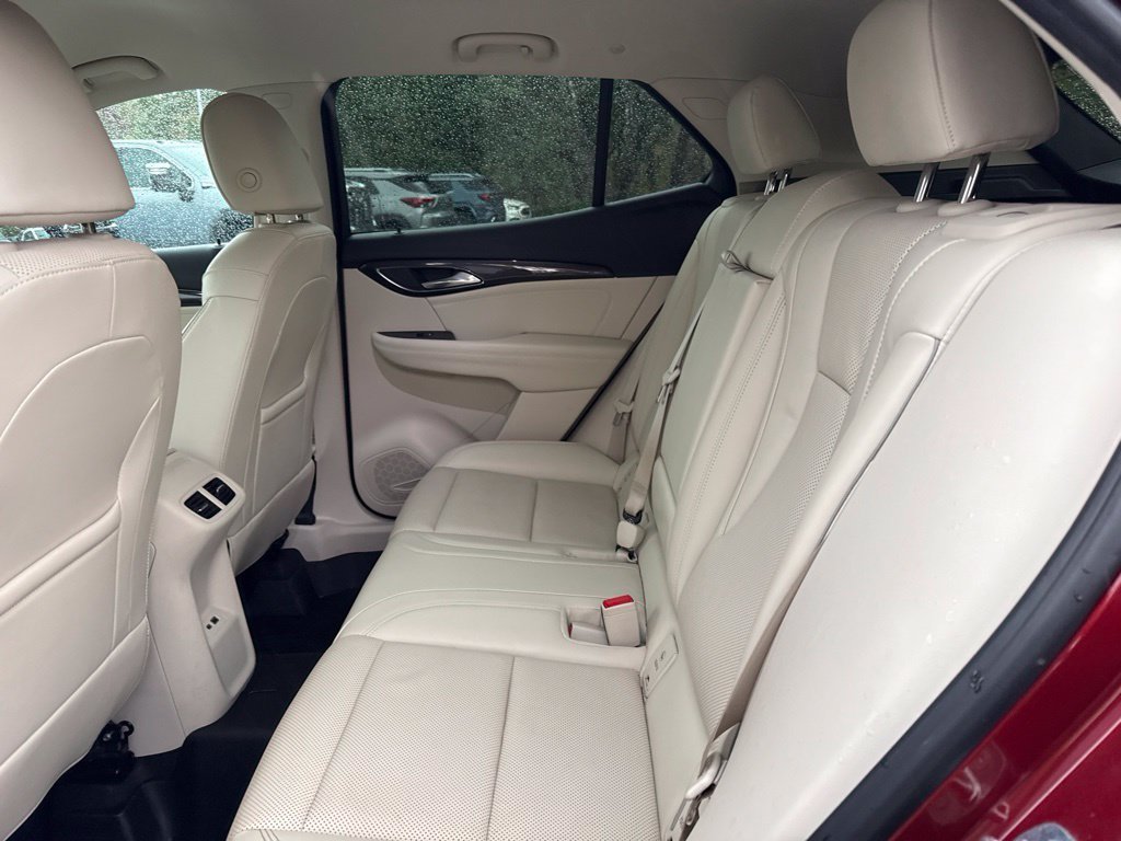 Used 2022 Red Buick Essence image 12
