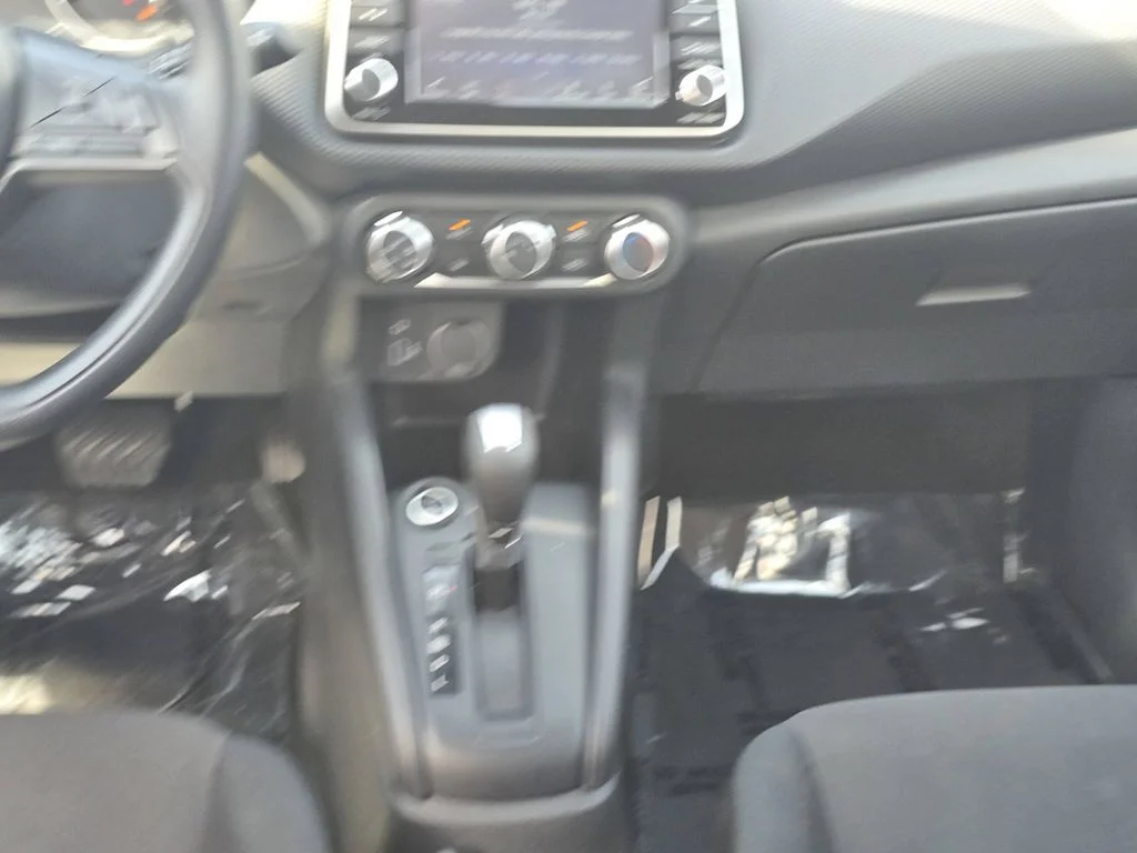 Used 2025 White Nissan S image 17