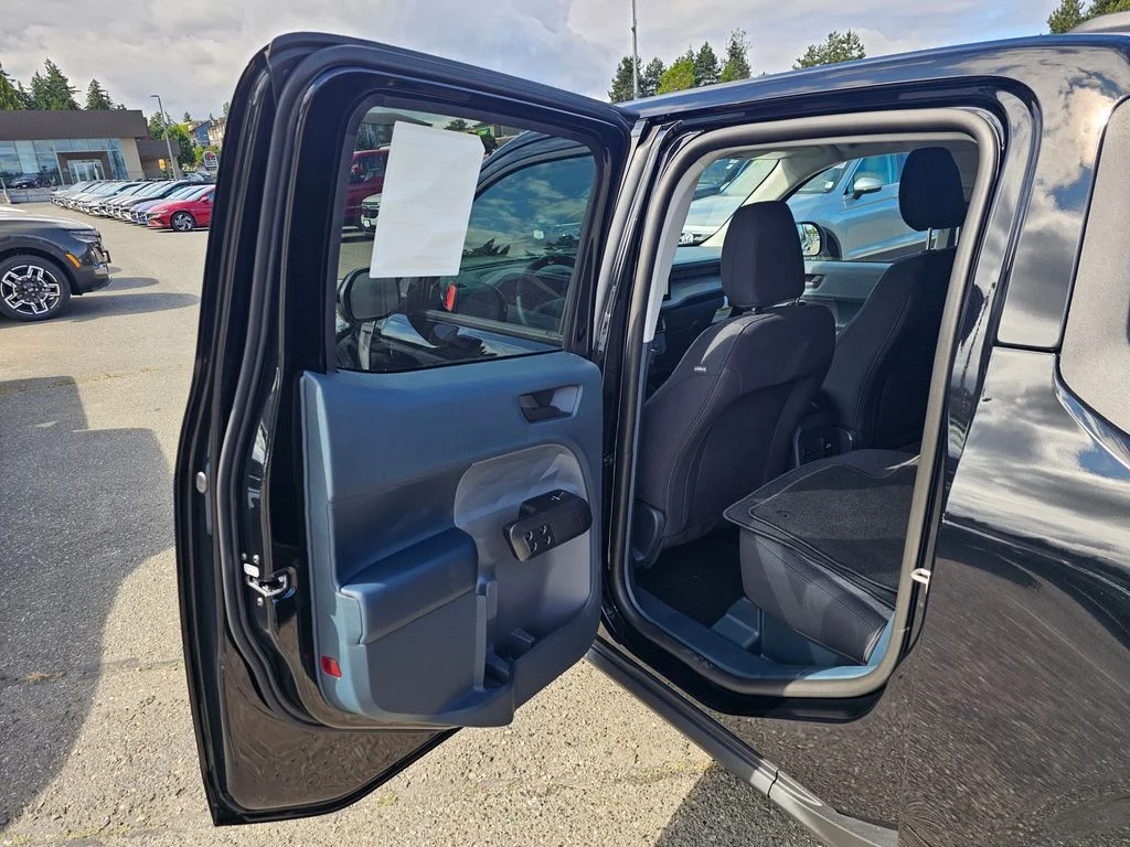 New 2025 Black Ford XLT image 16