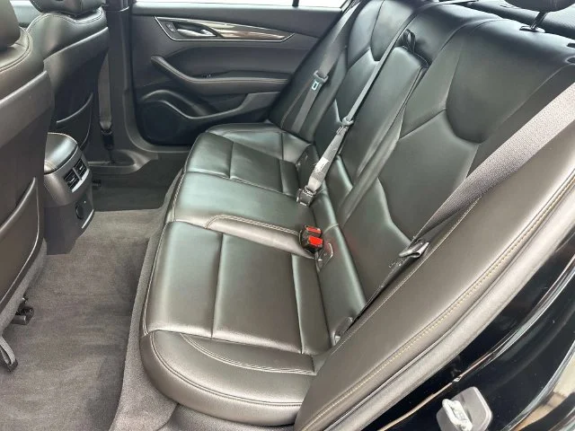 Used 2020 Black Cadillac Sport image 13