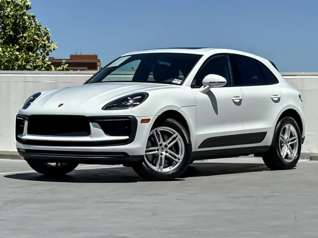 2023 Porsche Macan 