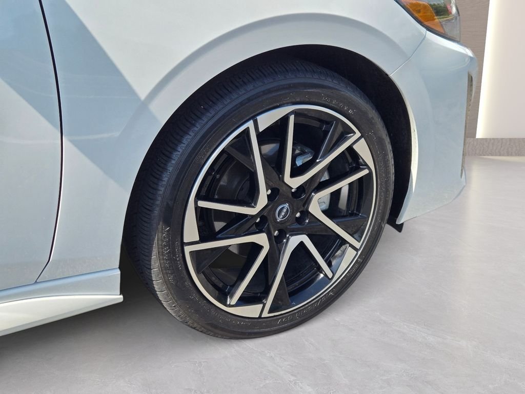 Used 2025 White Nissan SR image 11