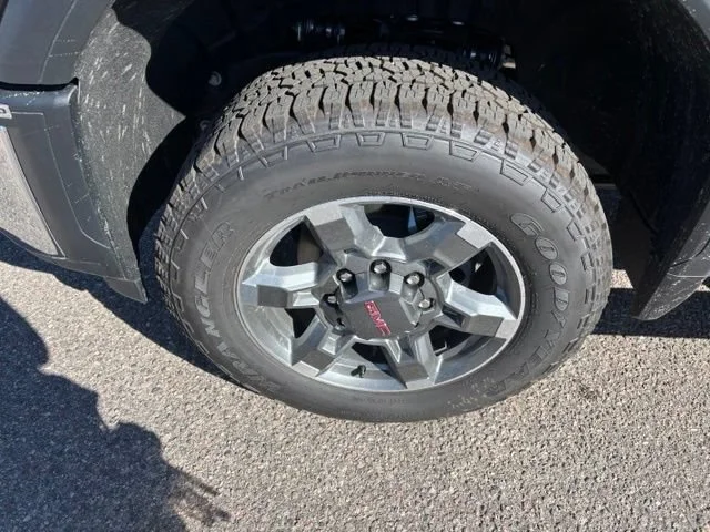 New 2026 Onyx Black GMC SLT image 11