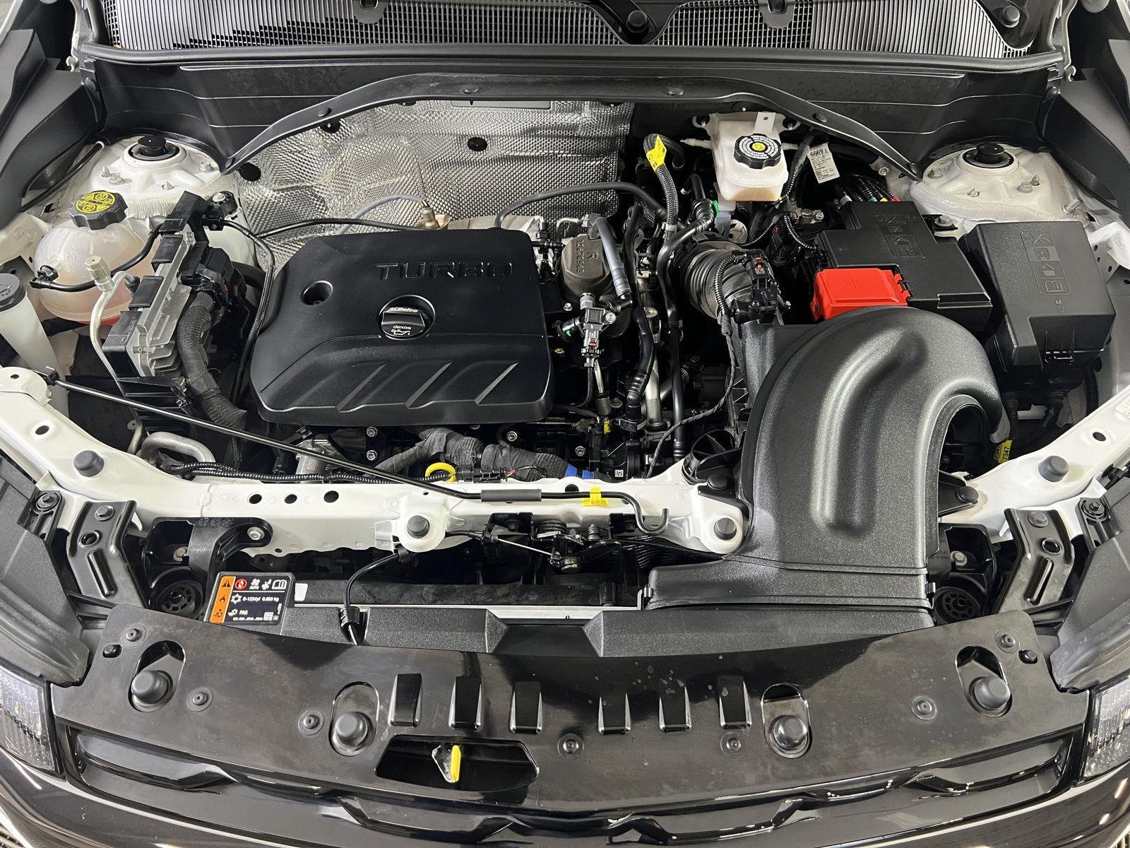 Used 2024 Summit White Chevrolet RS image 29