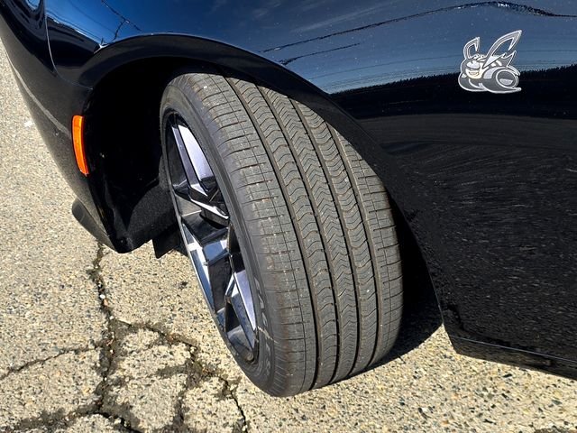 New 2026 Diamond Black Crystal Pearlcoat Dodge Scat Pack image 27