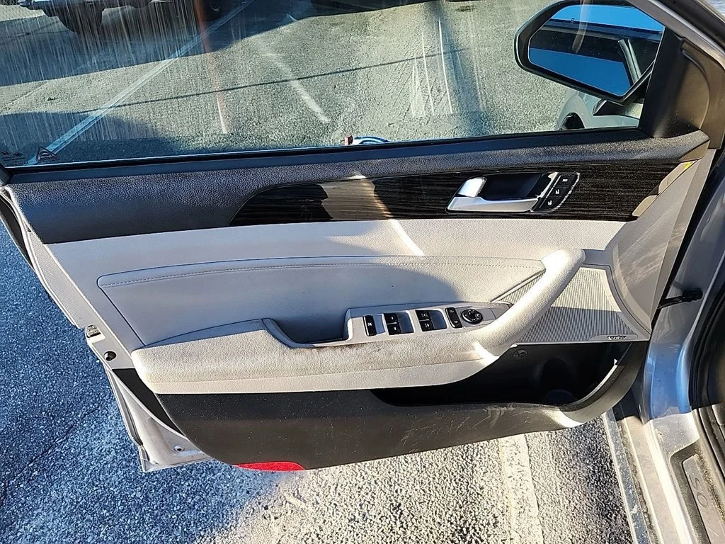 Used 2017 Gray Hyundai Limited image 10