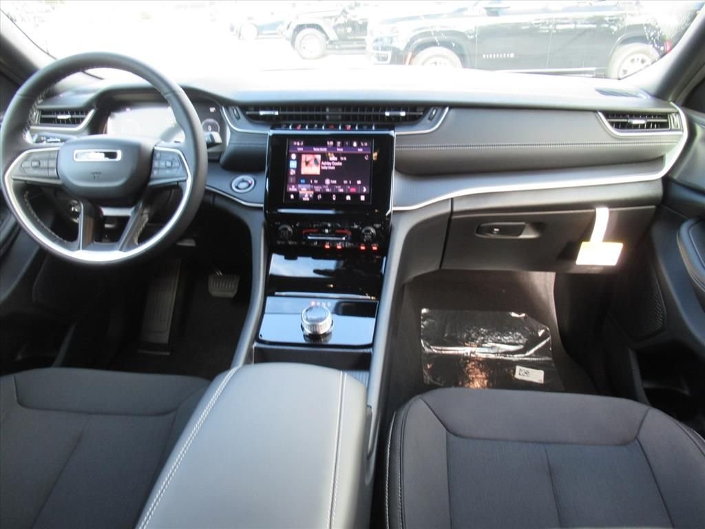 New 2026 Velvet Red Pearlcoat Jeep Laredo X image 12