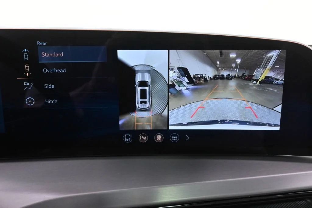 2027 Cadillac VISTIQ Sport - Photo 29