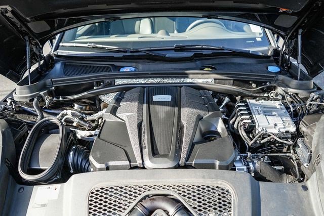 2022 Porsche Macan S - Photo 26