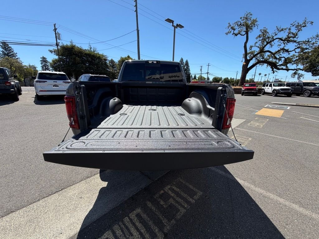 New 2026 Ceramic Gray Clear-Coat Exterior Paint RAM Laramie image 25