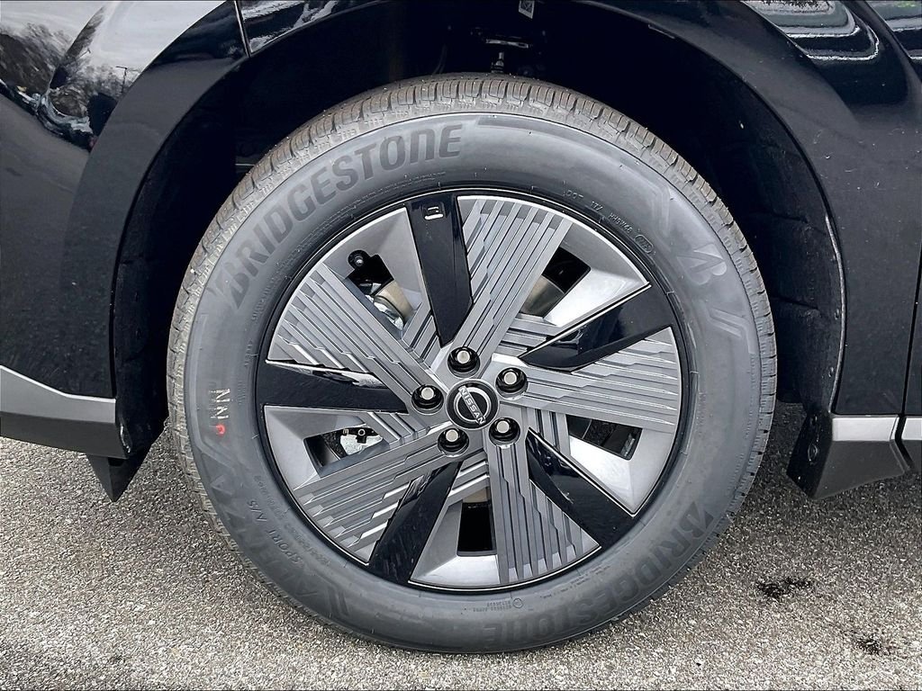 New 2026 Super Black Nissan SL image 7