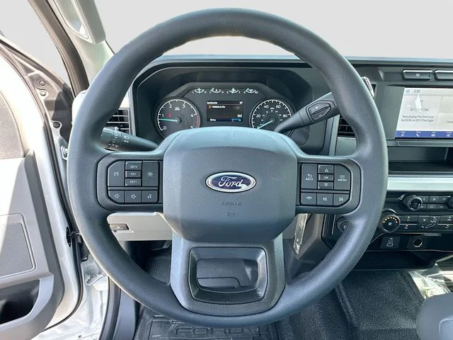 New 2024 Oxford White Ford XL image 8