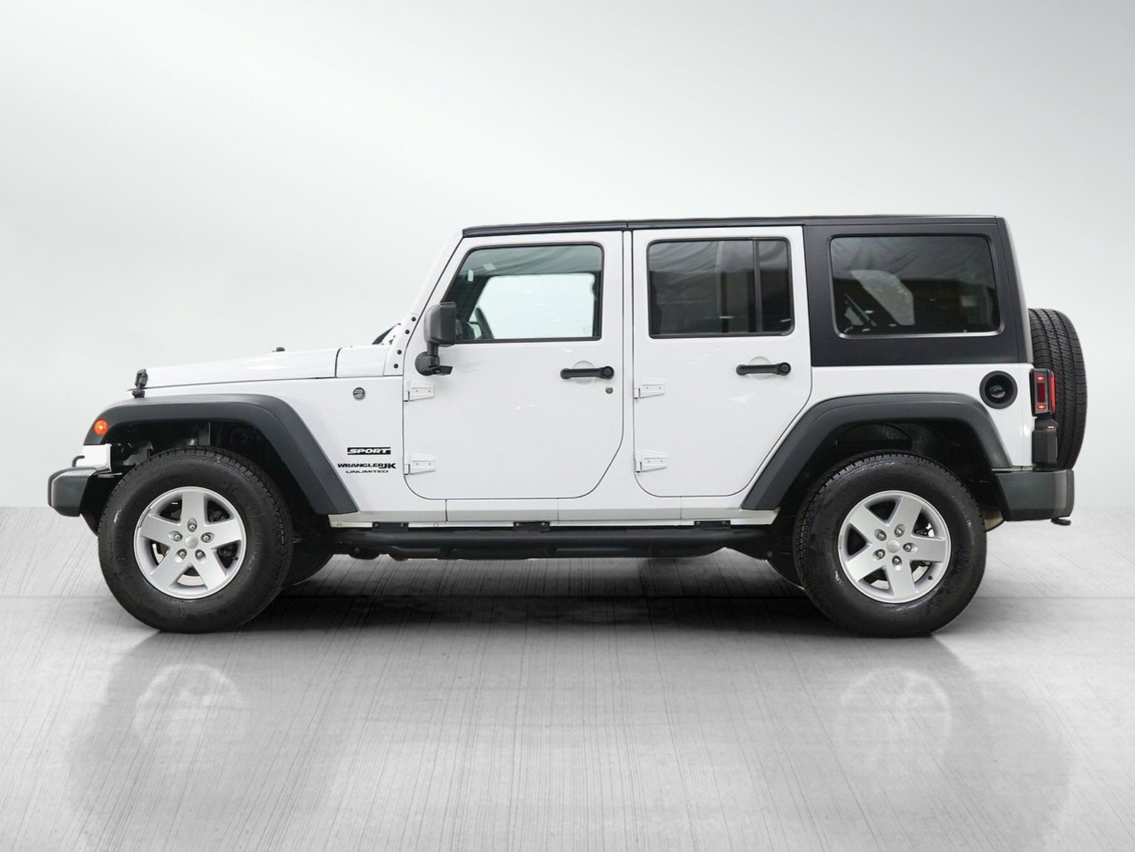 Used 2018 Jeep Wrangler JK Unlimited Sport S with VIN 1C4BJWDG4JL814152 for sale in Burnsville, Minnesota