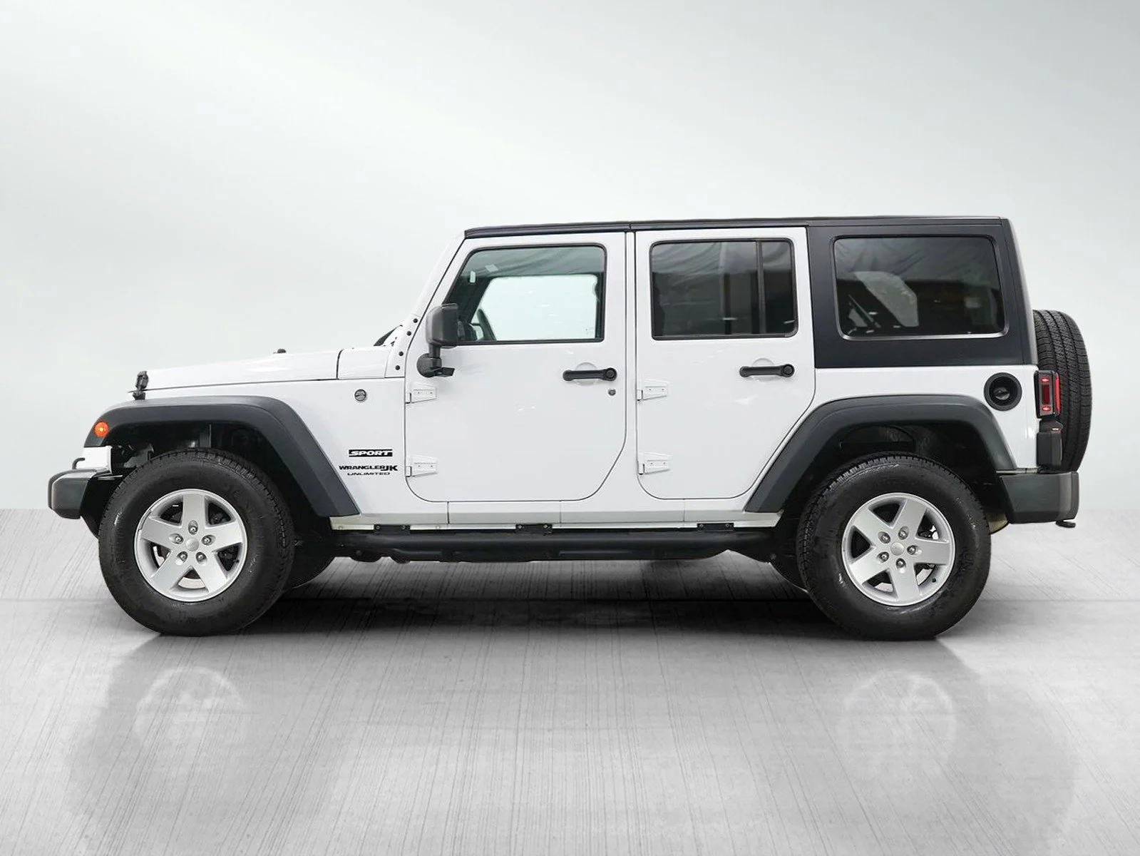Used 2018 Jeep Wrangler JK Unlimited Sport S with VIN 1C4BJWDG4JL814152 for sale in Burnsville, Minnesota