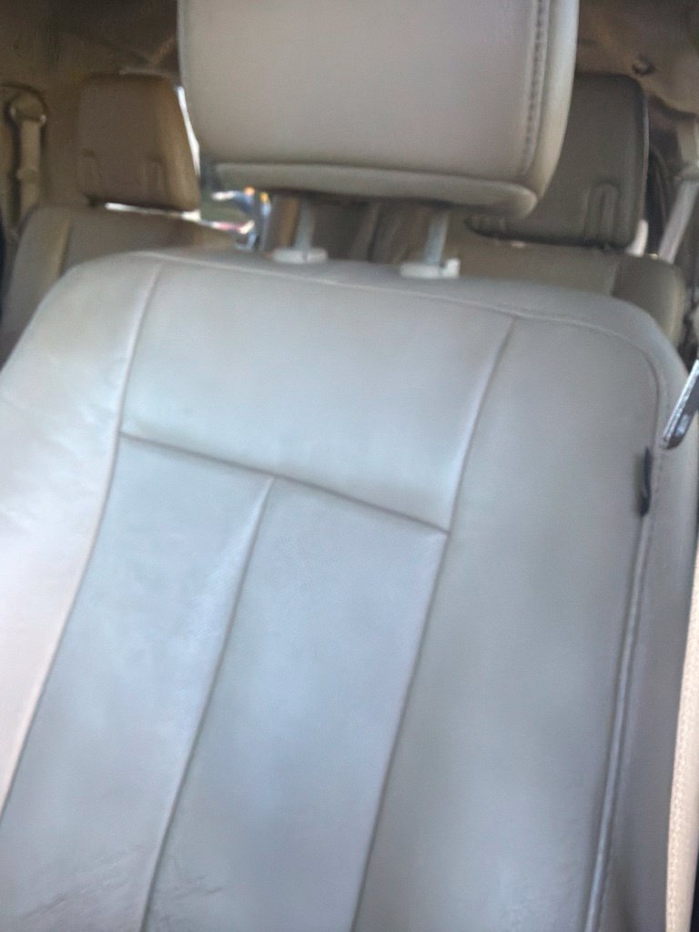 Used 2015 Red Ford XLT image 5