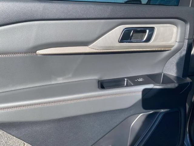 New 2026 Carbonized Gray Metallic Ford Active image 28