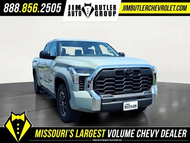 Used 2023 Gray Toyota SR5 image 25