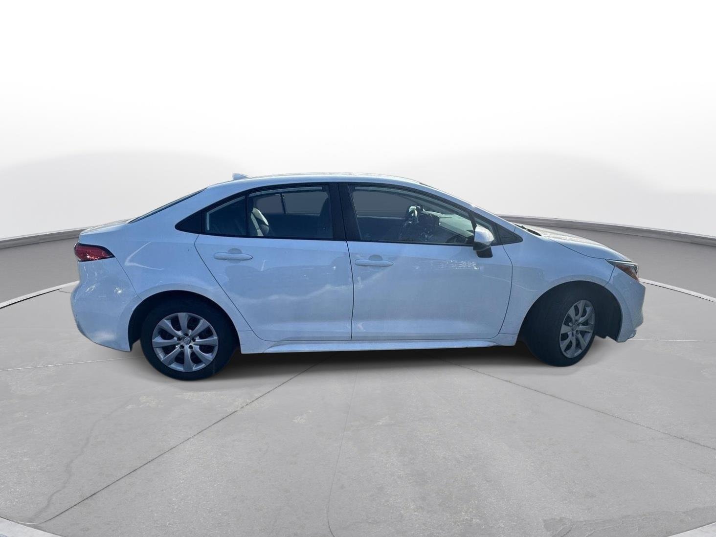 Used 2024 Ice Cap Toyota LE image 5