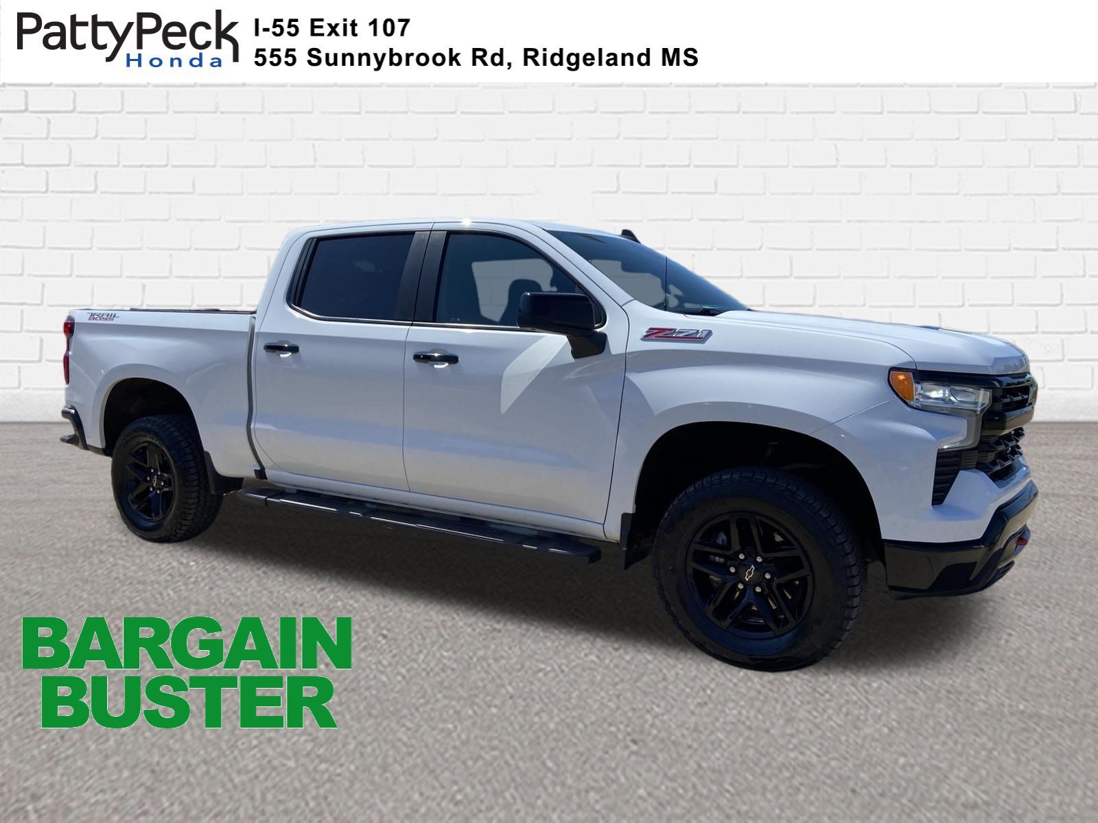 Used 2023 Summit White Chevrolet LT Trail Boss image 1