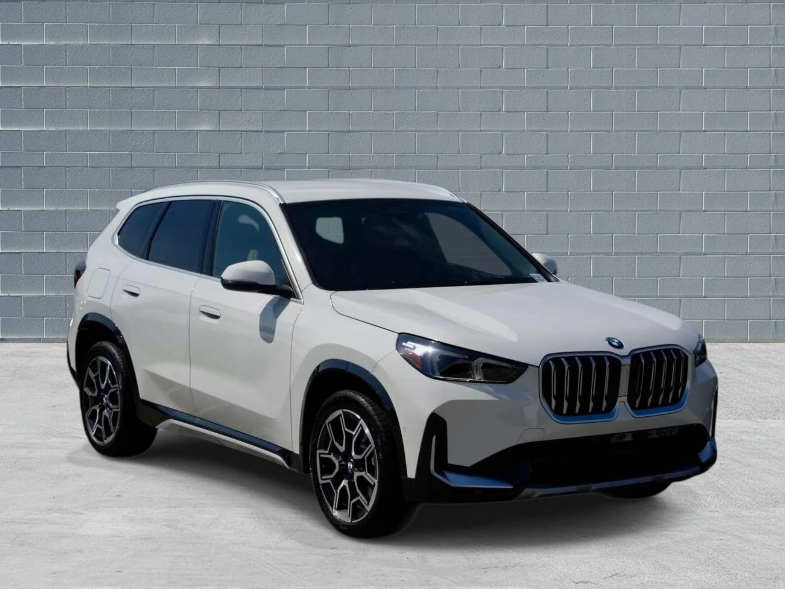2026 BMW X1 28i