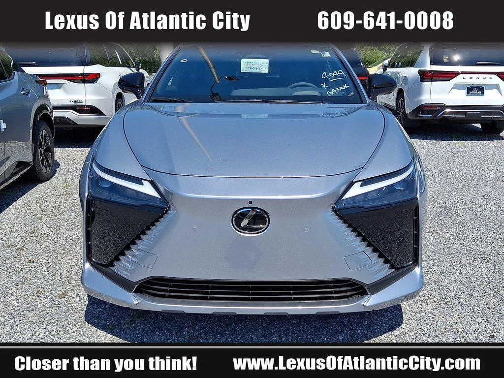 New 2026 Iridium Lexus PREMIUM AWD image 2