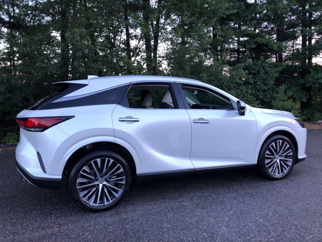 Certified Used 2024 White Pearl Lexus 350 Premium Plus image 4
