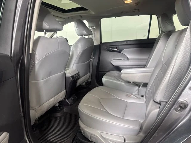 Used 2021 Gray Toyota XLE image 12