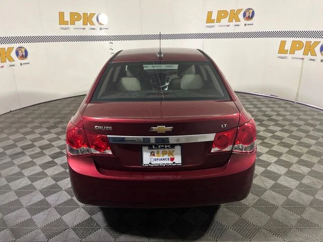 Used 2016 Red Tintcoat Chevrolet 2LT image 4