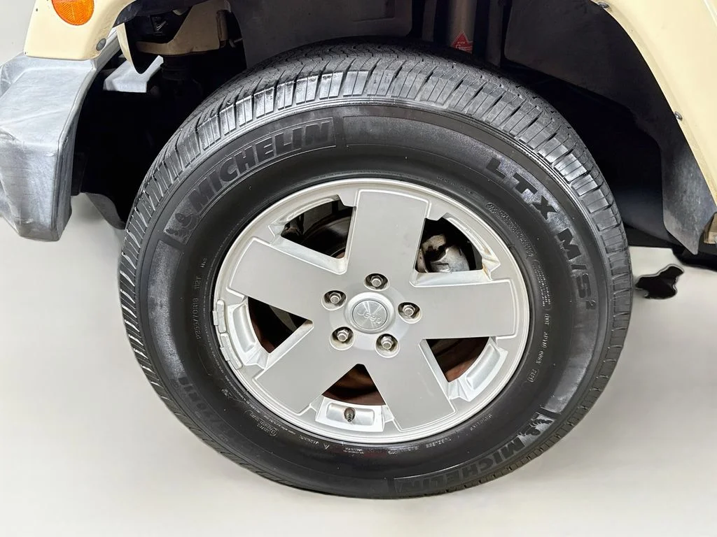 Used 2012 Beige Jeep Unlimited Sahara image 35