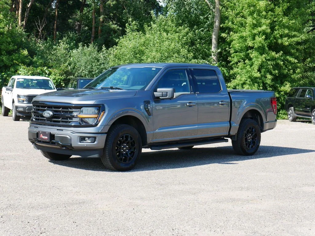 Used 2024 Gray Ford XLT image 6