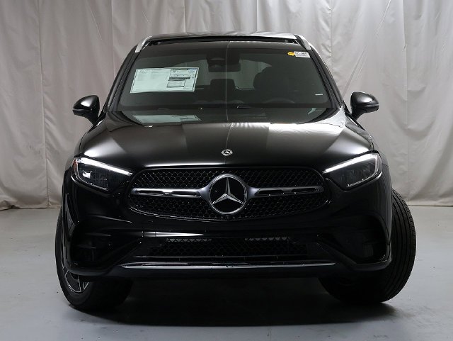 New 2027 Black Mercedes-Benz GLC 300 image 5