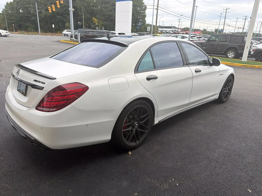 Used 2015  Mercedes-Benz S 63 AMG® image 4