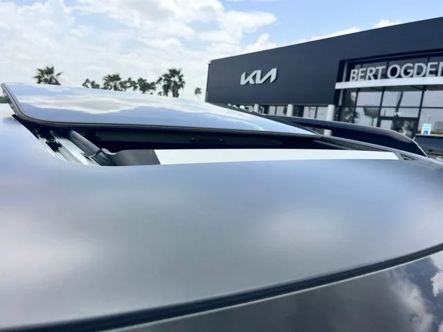 Used 2024 Gray Hyundai Calligraphy image 10