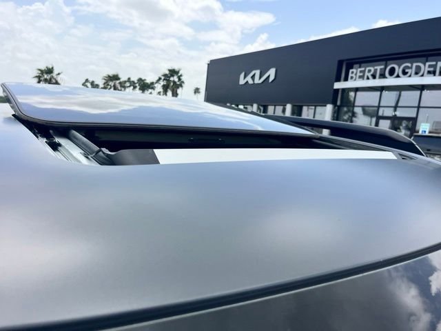 Used 2024 Gray Hyundai Calligraphy image 10