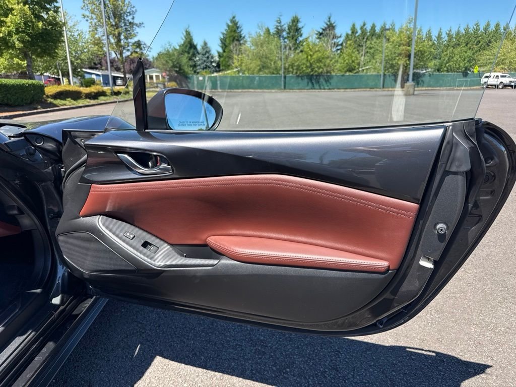 Used 2017 Machine Gray Mazda Grand Touring Launch Edition image 20