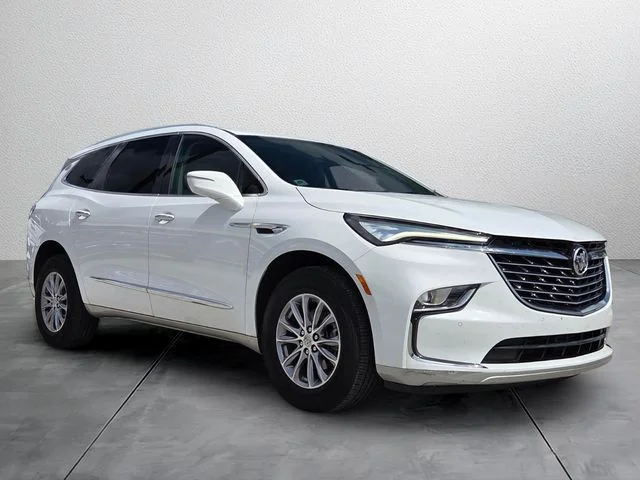 Used 2024 White Buick Essence image 6